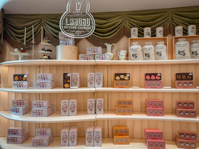 Popland Beijing - How to Visit the Labubu Theme Park in China (2026)! 44 Molly's Dessert Shop Popland