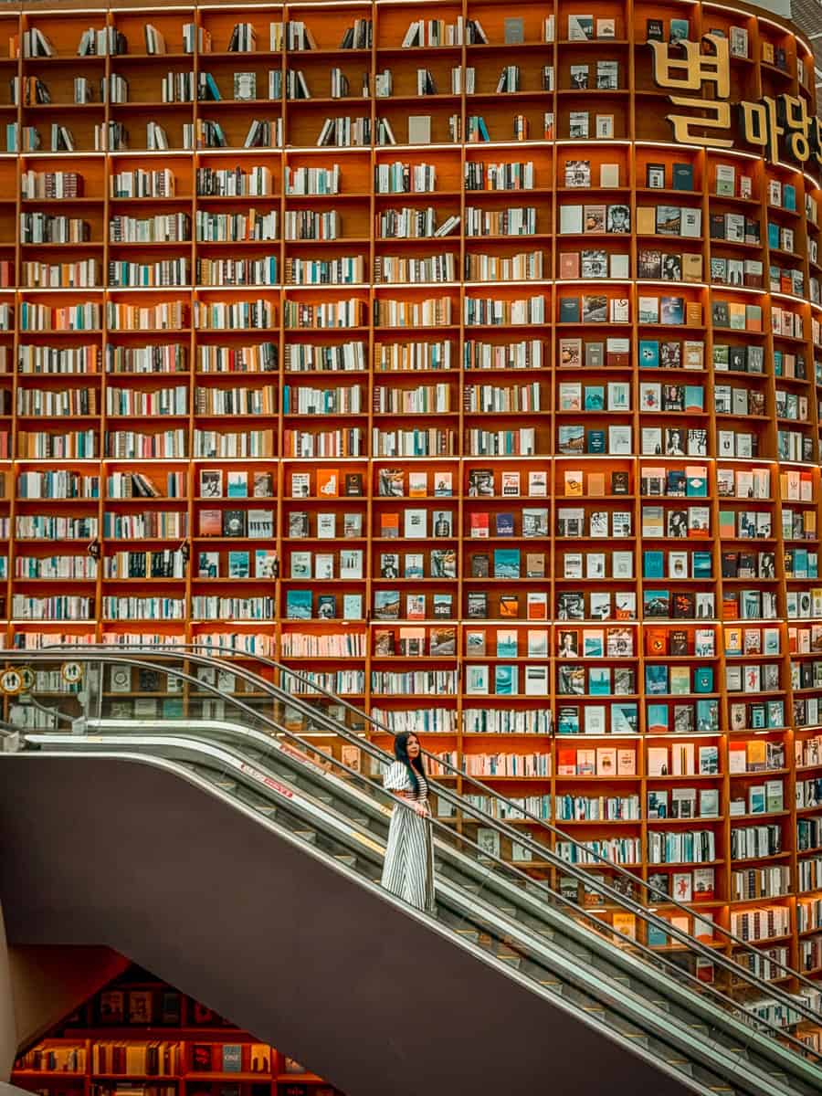 Is Starfield Library in Seoul Worth Visiting?