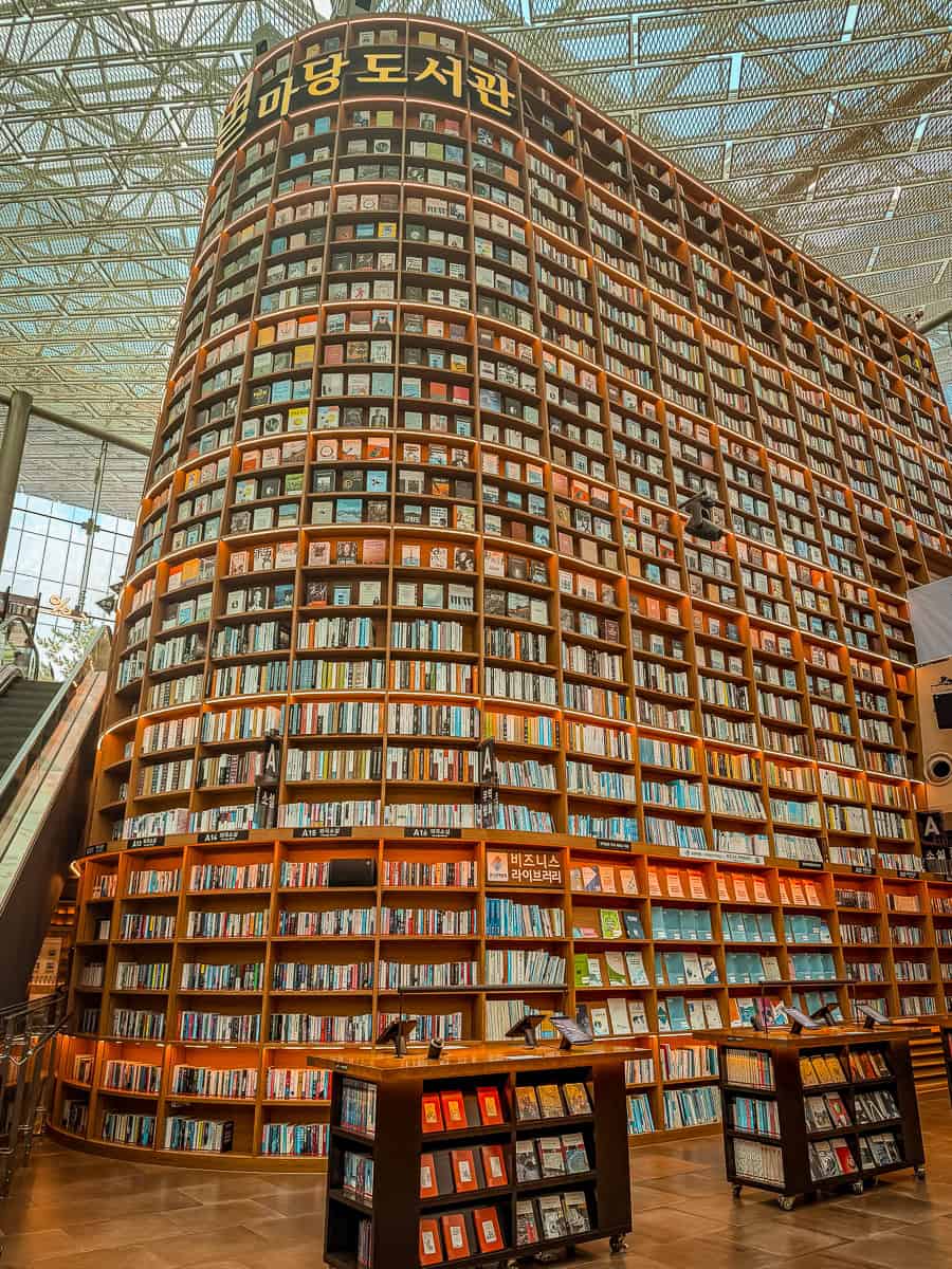 Starfield Library in Seoul Worth Visiting