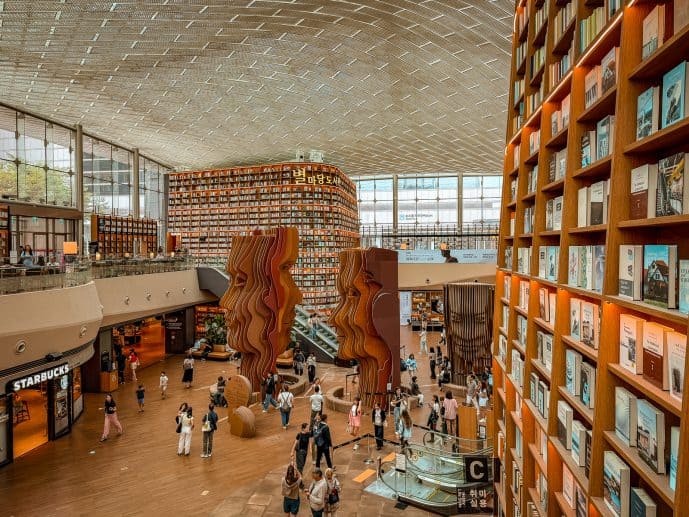 Starfield Library in Seoul Worth Visiting