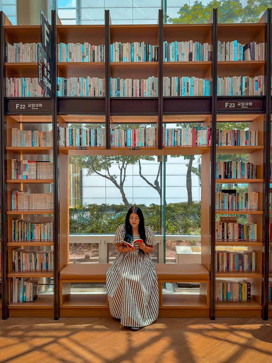 Starfield Library in Seoul Worth Visiting