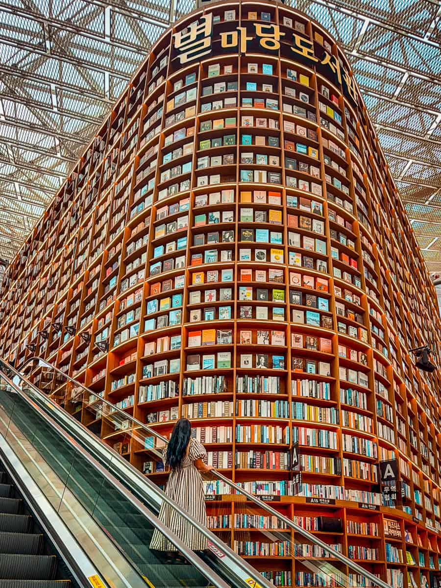 Is Starfield Library in Seoul Worth Visiting?