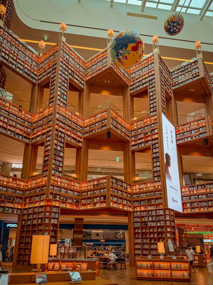 Suwon Starfield Library - Is it Worth Visiting in South Korea? 7 Starfield Suwon Library Worth it