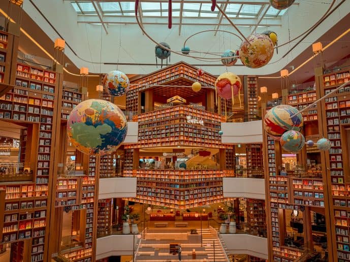 Suwon Starfield Library - Is it Worth Visiting in South Korea? 5 Starfield Suwon Library Worth it