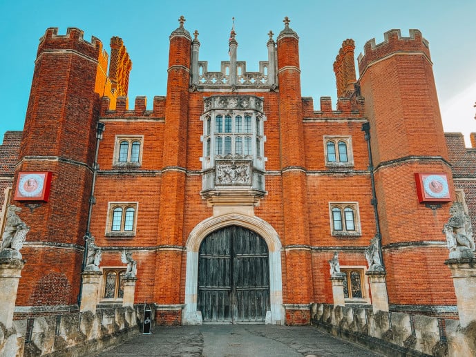 Hampton Court Palace London