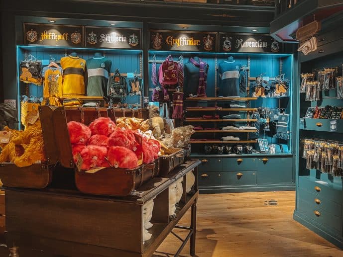 THE HARRY POTTER™ SHOP expands at Heathrow Terminal 5