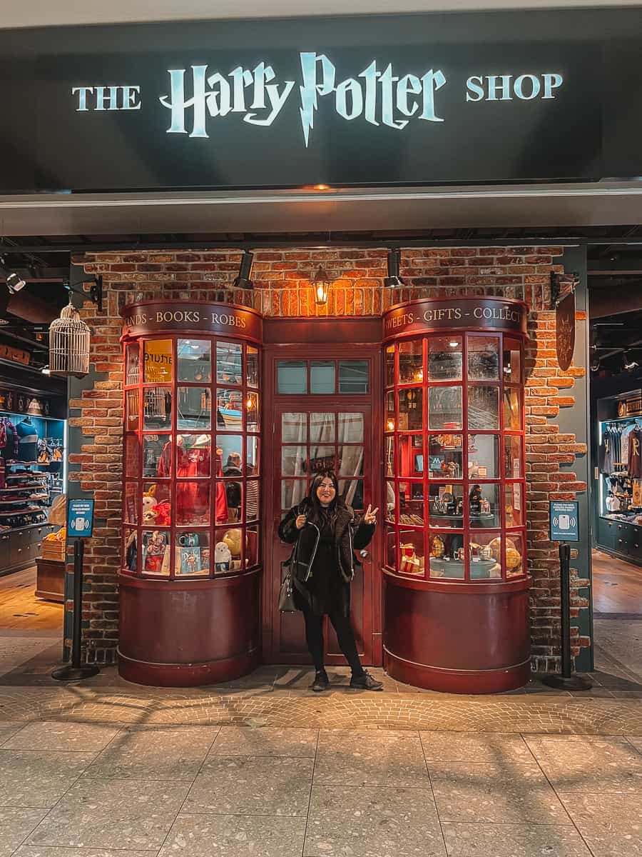 London Heathrow Harry Potter Shop