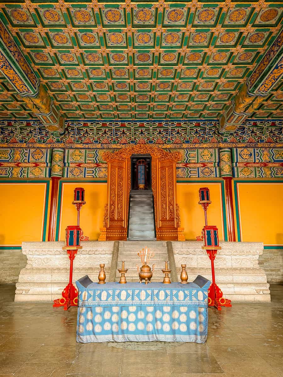 How to Visit the Temple of Heaven Beijing & Hall of Prayer for Good Harvests! 16 Inside Hall of Imperial Zenith