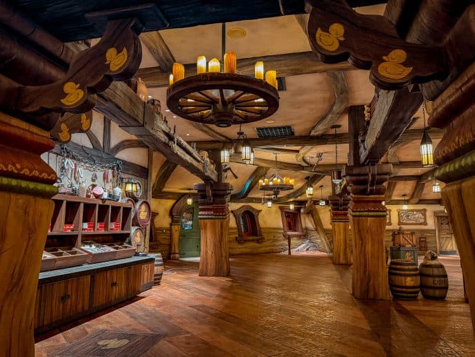 The Snuggly Duckling Tangled Restaurant Tokyo DisneySea