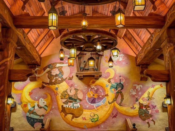 The Snuggly Duckling Tangled Restaurant Tokyo DisneySe