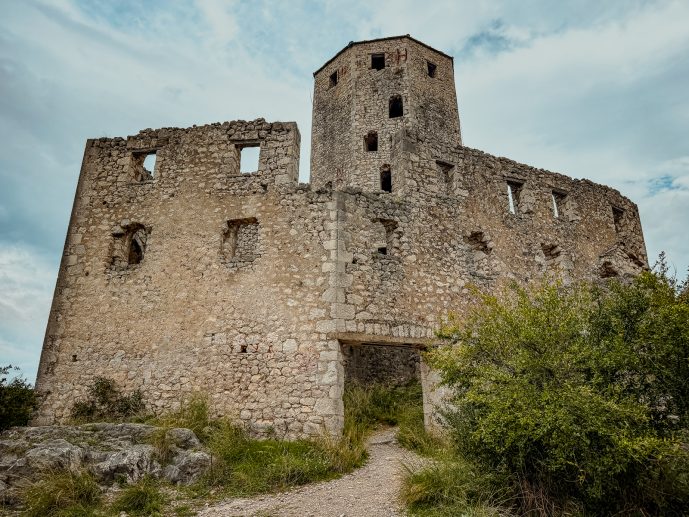 Things to Do in Počitelj - Medieval Village in Bosnia & Herzegovina (2026)! 8 Things to do in Pocitelj Bosnia and Herzegovina