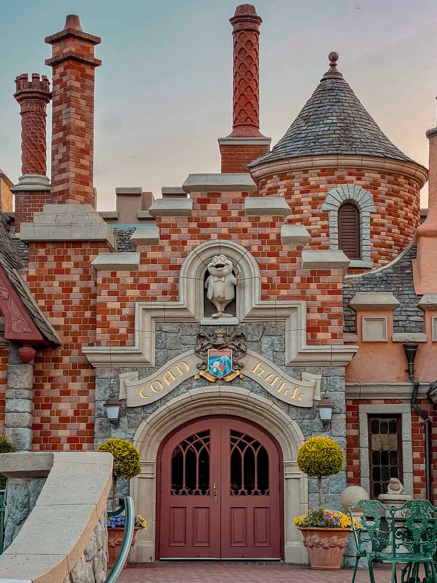 Toad Hall Disneyland Paris