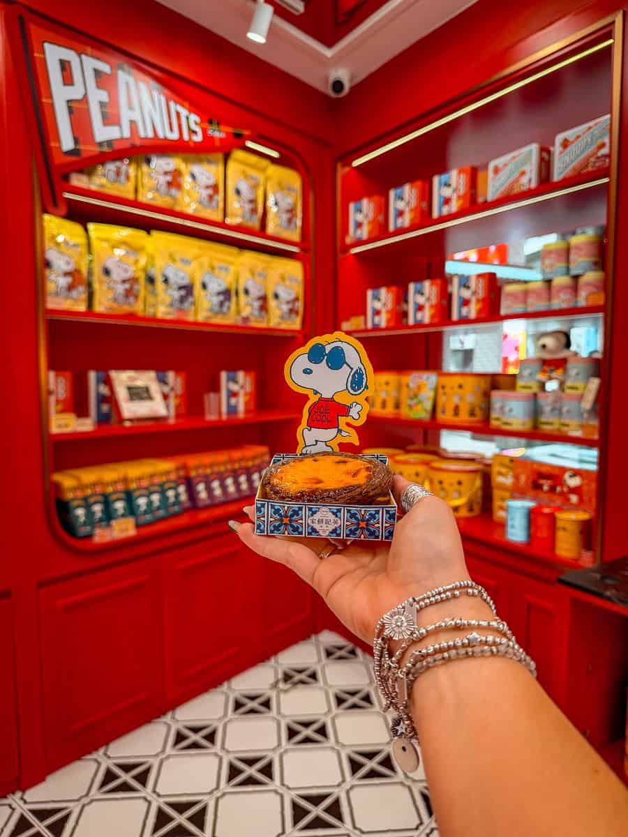 Pasteleria Yeng Kee Bakery Snoopy Macau
