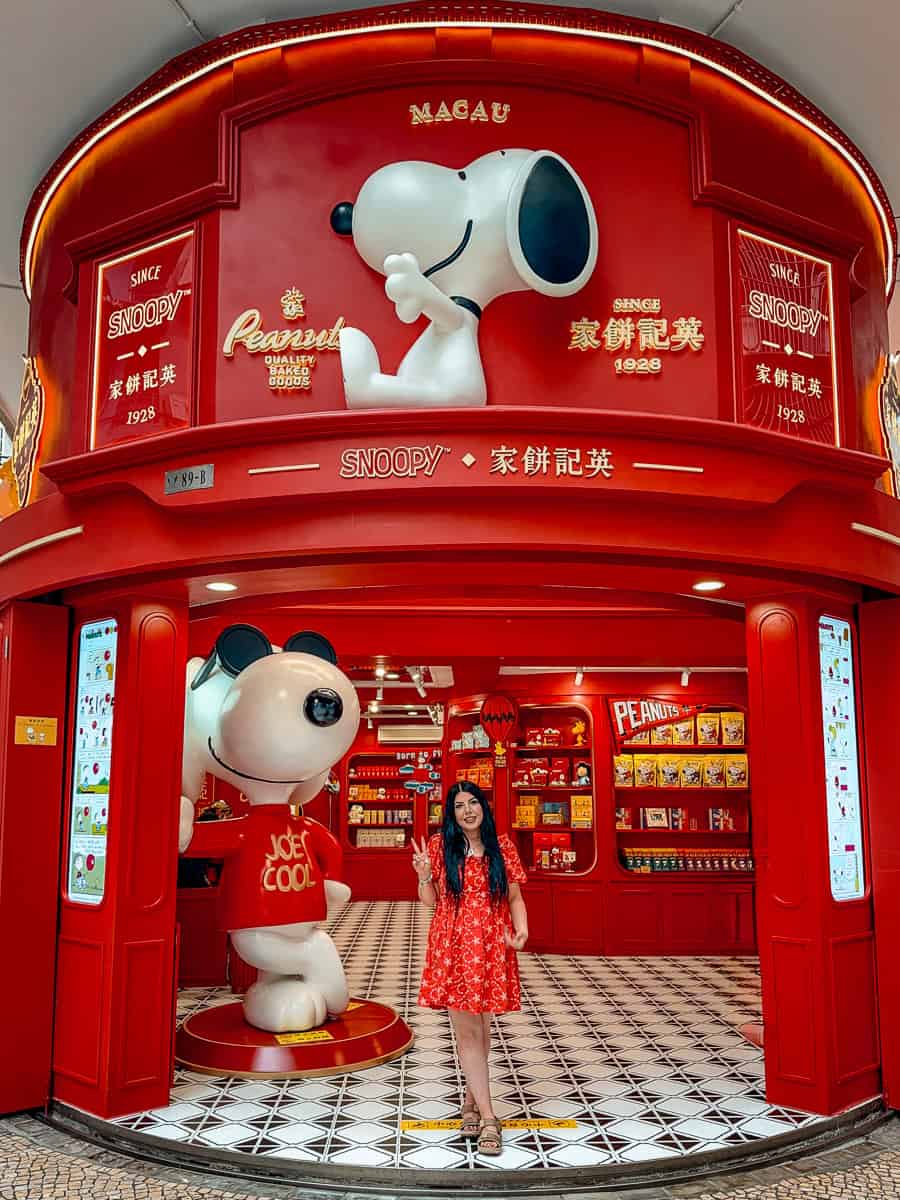 Pasteleria Yeng Kee Bakery Snoopy Macau