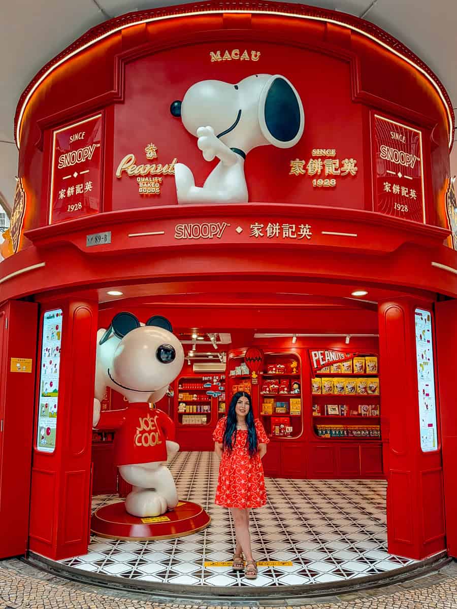 Pasteleria Yeng Kee Bakery Snoopy Macau