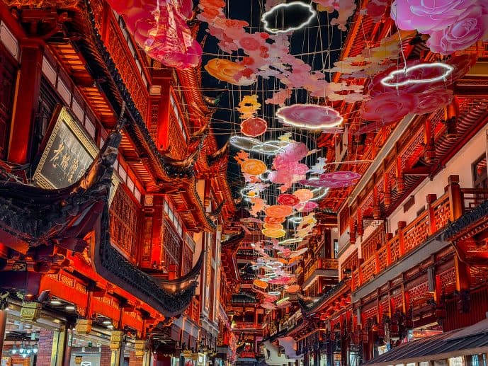 Yuyuan Gardens Shanghai - Visit a Demon Slayer Infinity Castle (2026)! 8 Yuyuan Gardens Shanghai