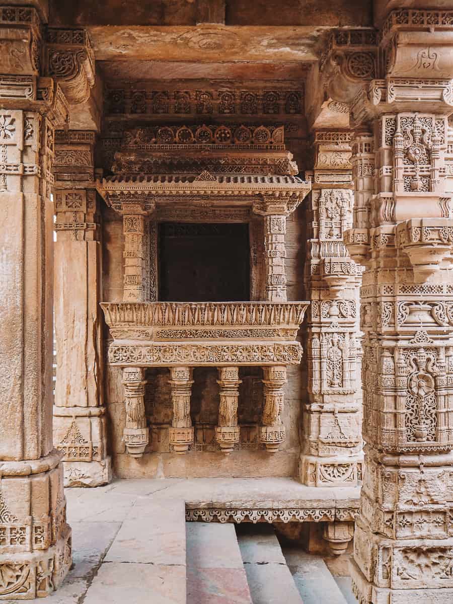 Adalaj Stepwell Balcony carved in sandstone