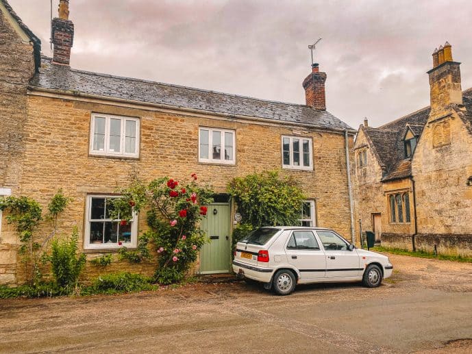 Bampton Downton Abbeyn postitoimisto 