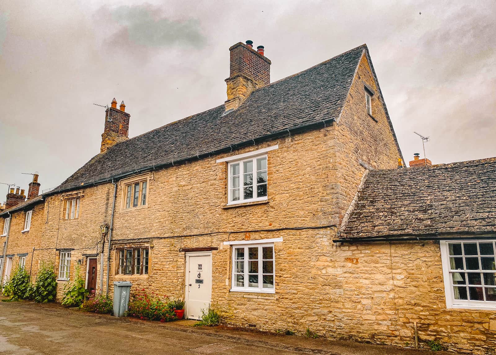 7+ Bampton Downton Abbey Village Filming Locations (2024)!