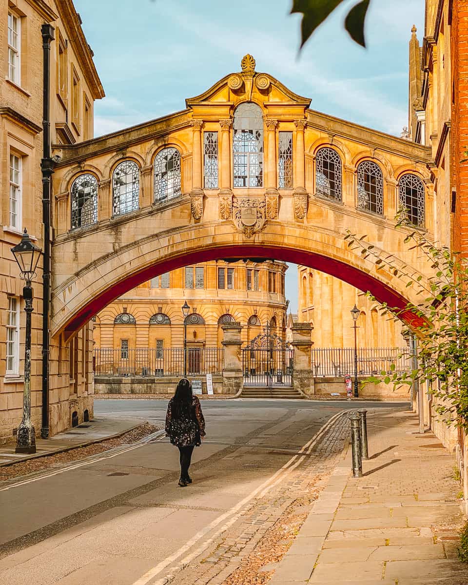 Bridge Of Sighs Oxford - How To Visit The Hertford Bridge (2022)!