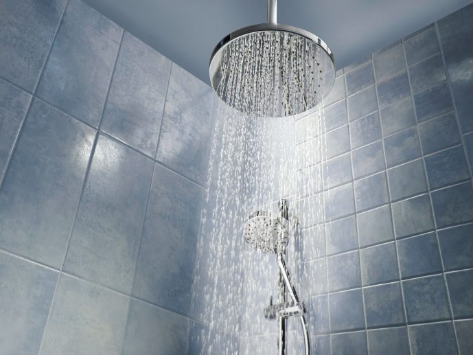 Hostel Etiquette - 12 Terrible Mistakes to Make in Hostels! 6 hostel etiquette showers