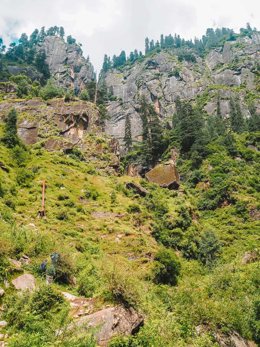 The uphill climb to Jogini Falls View