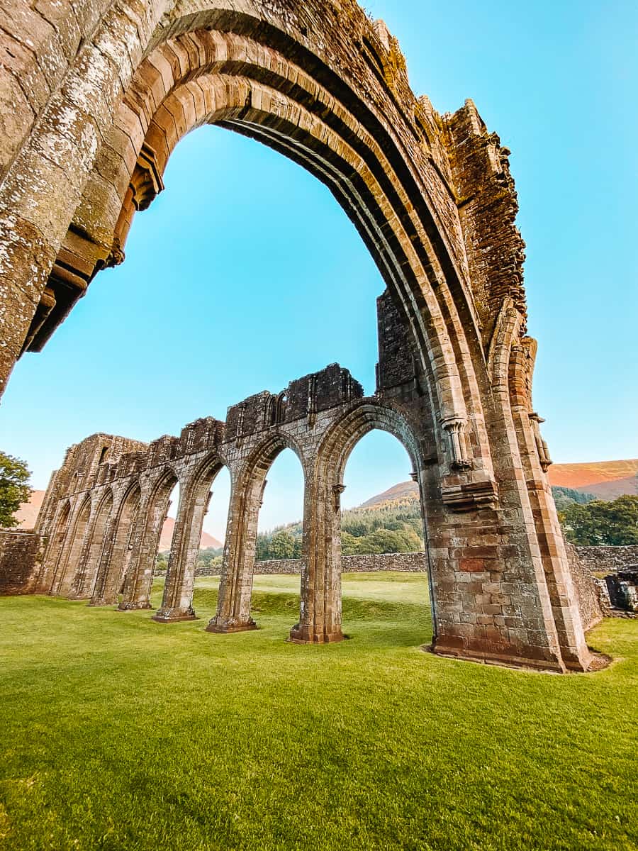 Llanthony Priory In Wales - The Ultimate Guide With How To Visit In The ...