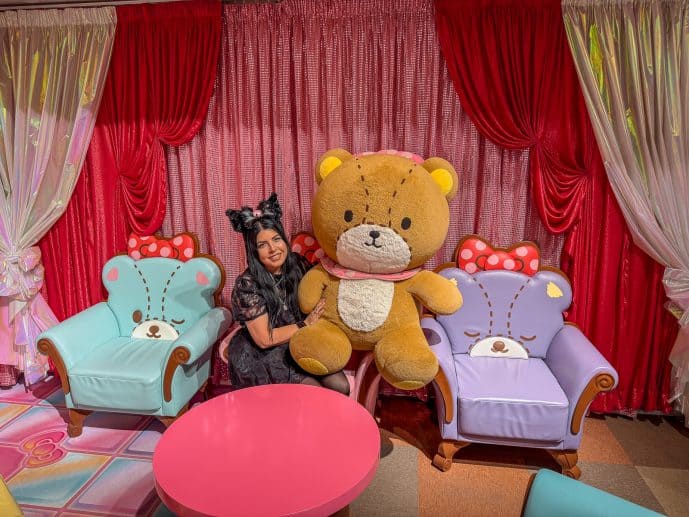 Sanrio Puroland Lady Kitty House