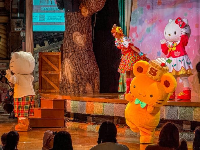 Sanrio Puroland Wisdom Tree Stage