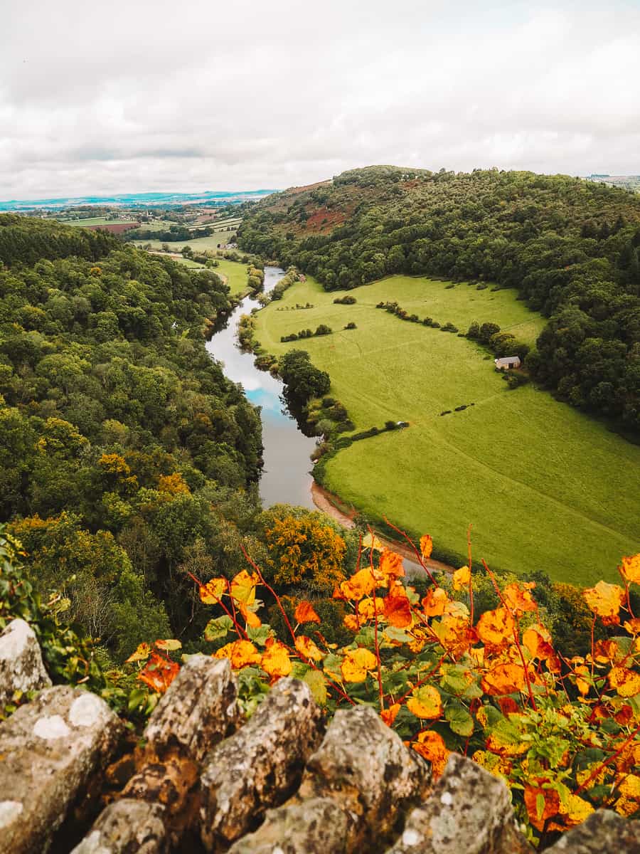 the views over Wye valley from Symonds Yat Rock viewpoint